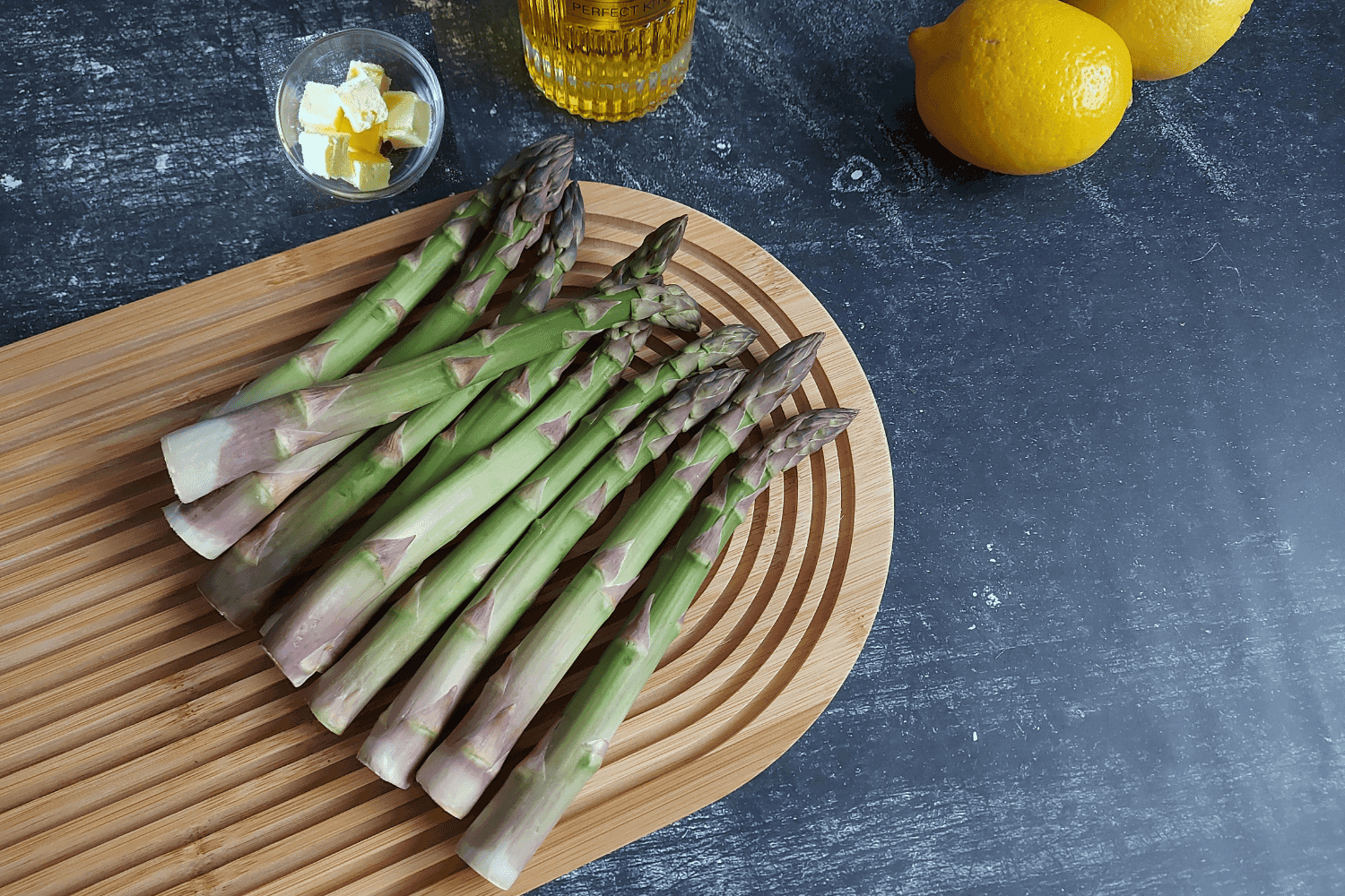 Ingredients for roasted asparagus