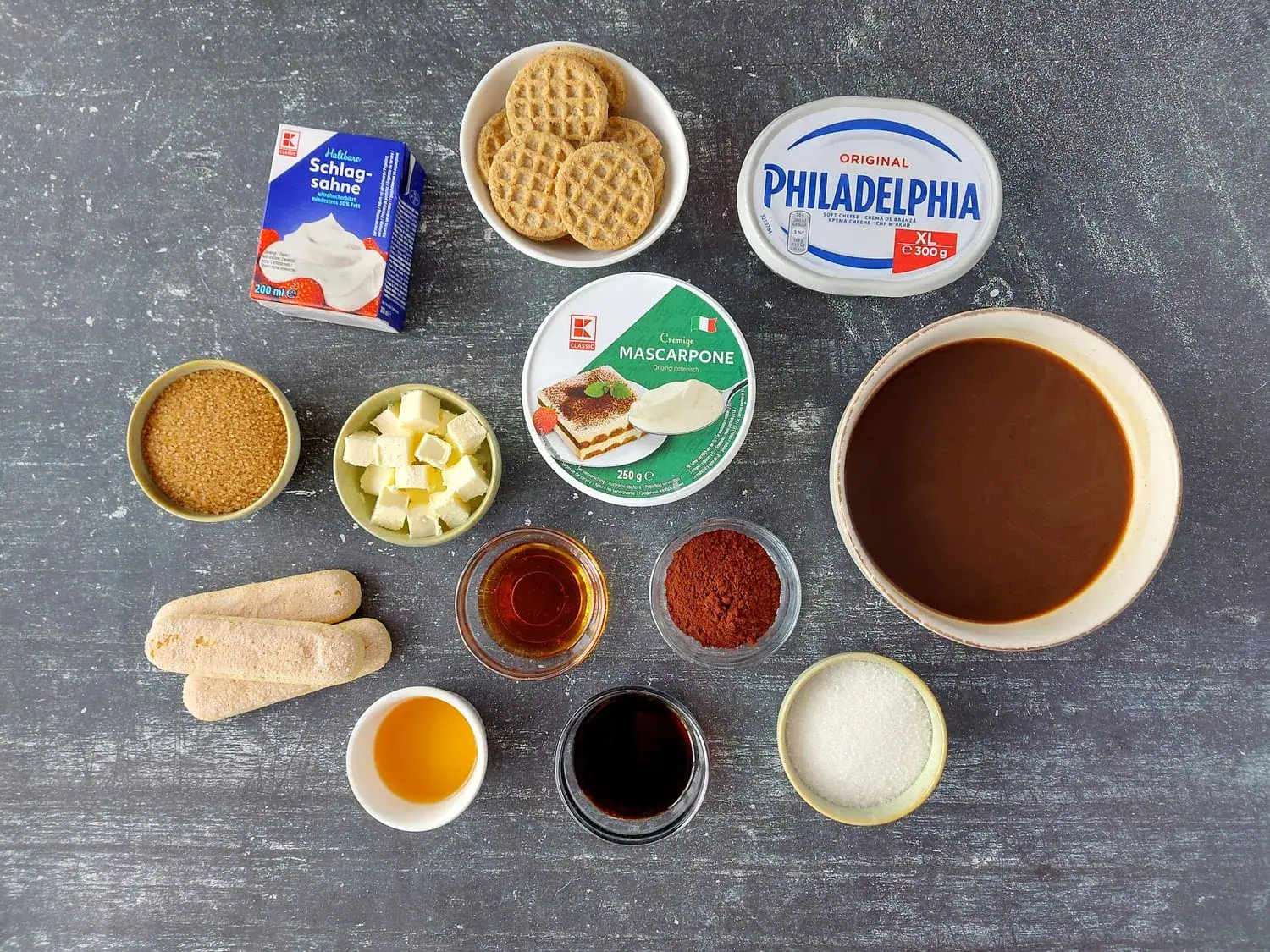 INGREDIENTS FOR THIS TIRAMISU CHEESECAKE NO BAKE